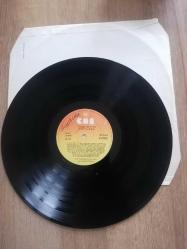 JULIO IGLESIAS – 1100 BEL AIR PLACE, 33’LÜK LONG PLAY, 1984 İNGİLTERE BASKI