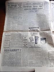 Cumhuriyet Gazetesi - 7 Ocak 1955 - nazik bir konu yazan Nadir Nadi Başmakale - Başvekil Adnan Menderes Dün uçakla Irak'a gitti Bağdat'ta tezahüratla karşılandı fotoğraf - yeni devlet personel kanun tasarısı hazır - Kızıl Çin'in elinde bulunan Türk erleri - yanlış bir haber Yunanistan'dan gelen ırkdaşlarımız geri çevrilmiyorlar - İsmet İnönü ile Nihat erim arasında dün yapılan uzun görüşme - 12 Ada kara sularının hududu - Ortaköy sahilinde ortodoksların haçı denize atma töreni fotoğraf - İkinci Maslak yolu - komünizm propagandası yapan bir işçi yakalandı - Papagos'a teşekkür yazan Ömer Sami Coşar - babaların derdi yazan Burhan Felek - 1955 İzmir fuarına iştirak için müracaatlar başladı - Ordu takımı Dün Fenerbahçe ile 1 1 berabere kaldı - Partizan Almanya'da yenildi - Vedii ne için Beşiktaş idmanlarına gelmiyor - Zoraki Diplomat yazan Yakup Kadri Karaosmanoğlu Yazı Dizisi - sahte kahraman lawrence derleyen Samih Sami - kiralar serbest olursa oyunu Maksim tiyatrosunda -Gina Lollobrigida