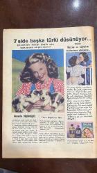YELPAZE RESİMLİ SALON Mecmuası DERGİSİ - SAYI : 319 - 23 TEMMUZ 1958 -NURTEN ÖZDEN - ATIF ANSEN - RUŞEN ŞUŞUT - CANSEN ETİLİ - MEHMET BİROL - SITKI CİVAN - SIRRI ALP - AHMET AŞKIN - ALİ KUNT - İHSAN GEÇER - VASFİYE GEÇER - ÜLKÜ ÇOŞKUN - GÖNÜL BÜYÜKTUNCA - MUSTAFA ZEREB - AYHAN YALÇINLAR - İSMET ARARAT - SEVNİÇ GÜLPEK - SELCAN ÖZKAN - SEVİM ŞAN - MELAHAT OKBAL - SEVDA ŞİMŞEK - NURTEN ESAL - SERAP İRİKAYA - ASLAN OCAK - METİN ÖZBİLGİN - MERAL GÜREL - MUSTAFA SARILI - CANİP AVCI - SEVİM ZEREN - YILDIZ ŞEN'ER - SEVİM ÖZADYIN - GÜNAHKAR KADIN FOTOROMANI - TARİH ROMANI , ÇEVİREN: ZAFER SÜLEK - KADER ŞARKISI ROAMANI - 16 GÜZEL 16 SUAL YARIŞMASI , RÖPARTAJ : METİN DOĞANALP ÇEVİREN : YÜKSEL GÜNERİ - DÜNYA MEŞHURLARINDAN ÖRNEKLER DERLEMESİ , HAZIRLAYAN : FEHMİ KARTAL - YAZ HİKAYELERİ , YAZAN : METİN AFACAAN - EVİNE DÖN HİKAYESİ - ORHAN ULUBAY - OLCAY DİVANLIOĞLU - OSMAN ŞENGEZER - CAN ARPAÇ - İSMET TAHTACIOĞLU - ŞAHİN CANDIR -    - 34 SAYFA