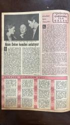 YELPAZE RESİMLİ SALON Mecmuası DERGİSİ - SAYI : 770 - 15 MART 1967 - ALAİN DELON - SEVGİ VE NEFRET FOTOROMANI - NİGAR ULUERER - NESRİN SİPAHİ - SEVİM TUNA - ŞAHANE SERSERİ , YAZAN : MERAL ATLI - VASFİ UÇAROĞLU - MEHMET TANERİ - ÇİÇEKÇİ KIZ FOTOROMANI - AŞK TUZAĞI FOTOROMANI - FATMA GİRİK - AYHAN IŞIK - CÜNEYT ARKIN - SADRİ ALIŞIK - KIRKDOKUZ PALMİYE , ÇEVİREN : MUHARREM ATILKAN - ŞEMSİ İNKAYA - AVNİ DİLLİGİL TİYATROSU - MÜŞFİK KENTER - SEMA ÖZCAN - VAHİ ÖZ - JALE ÖZ , HOROZ NURİ DERLER BANA TİYATRO OYUNU  , YÖNETMEN : MELİH SOMER -GENÇ ŞAİRLER SAYFASI , YÖNETEN : ŞEMSİ BELLİ - NERMİN AKSOY - AYTUNÇ ALTINDAL - NİHALNAZ SÜMEN - RECEP ARSLAN - YAŞAR ZEKİ YILMAZ -UĞUR AKICIER - ŞÜPHE FOTOROMANI - GİUSTO VENZİ ESERİ  - 28 SAYFA