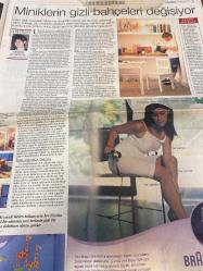 SABAH GAZETESİ DOĞUM GÜNÜ HEDİYESİ - 21 AĞUSTOS 2004 -Celal Kadri Kınoğlu-Balcıçek Pamir-Eylem Bilgiç-Sayın Çınar-Atila Dorsay-Kenan Doğulu-Emre Altuğ-Hülya Avşar-Deniz Seki-Mahsun Kırmızıgül-Timur Selçuk-Gülben Ergen-Serdar Ortaç-Rafet El Roman-Nil Karaibrahimgil-Ata Demirer-Sezen Aksu-Kıraç-Fazıl Say-Sedef Erken-Ferhat Göçer-Tuba Ünsal-Kıvanç Tatlıtuğ-The Rasmus-Sertaraf-Jack Bauer-Berna Laçin-İdil Fırat-Kenan İmirzalıoğlu  Her işin başı sağlık-Atlarla mucize terapi-Televizyon çocukları uyuşturuyor-Tatilde zayıflamak zor değil-Evrenin yaşam enerjisi-‘Açık Deniz’ bir fiyasko-Evlenmeden anne olabilirim-Fener’in konuyla ilgisi nedir hayatım?-İrfan’ı oynarken çok şımardım-Saç biçimi ve tarih-Mirror’ın gururu makarna-Bir orkestra şefinin ardından-Bir rüya gördüm hayatım değişti-Saç biçimleriyle Türkler’in tarihi-Miniklerin gizli bahçeleri değişiyor-Çocuklarla büyüklerin dünyaları karışınca-Okyanus ortasında karı koca kavgası-The Rasmus sizi bekliyor-Jack Bauer’in kızı şaşırtıyor-Olympus’t