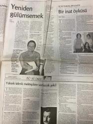CUMHURİYET PAZAR GAZETESİ DOĞUM GÜNÜ HEDİYESİ - 25 TEMMUZ 2004 -Serra Yılmaz-Nedim Gürsel-Feridun Düzağaç-Fatma Ovacık-Aslı Kaybal-Hürr Duman-Figen Atalay-Akça Zengin-E. Çetin Güer-Ferzan Özpetek-İpek Özbey-Psikiyatri Doktor Fatih Alkan-Nusrettin Elik-Özlem-Selçuk Erez-Ece Temelkuran-Ebru Akel-Şebnem Dönmez-Cem Baza-Kenan Doğulu-Ayşegül Aldinç-Gülse Birsel-Ahu Yağtu-Nil Karaibrahimgil-Kenan İmirzalıoğlu-Tuba Ünsal-Belma Özdemir  Dünya Serra Yılmaz’ı sevdi-Modayla dalga geçmek-Benim kentim İstanbul-Gerçekle bağlantının koptuğu an-Çocuklarla empati kurmak için-Bir sömürü metaforu-Kim koydu bu kuralları?-Uçmak-10 yılımı evde geçirdim-Eşim beni terk etti-Garip sesler-Oğlum acı çekiyordu-Pazarın penceresinden Von Münchhausen-Çocuklar da empati ister-Rakı şişesinde balık olsam…-Sahneden başka gidecek yerim yok!-Yazmasaydım öyleyemezdim-Modayla alay ediyorum…-Tişört modası-Altı kıta, altı zirve