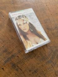 HÜLYA AVŞAR - 2002 / AŞIKLAR DELİDİR - KASET