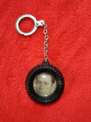 OTO LASTİĞİ ŞEKLİNDE EAS AKÜLERİ ANAHTARLIK.