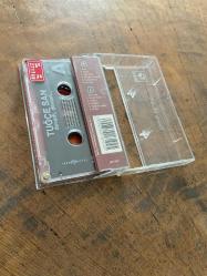 TUĞÇE SAN - DEVAM DEVAM - KASET
