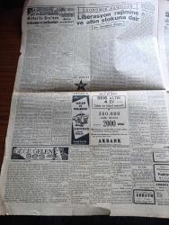 Cumhuriyet Gazetesi - 26 Aralık 1952 - Stalin'in Yeni Bir Sulh Taarruzu - Birleşik Amerika'nın Yeni Başkanı Eisenhover - Malatya'da Kardeşler Adı Altında Bir Cemiyet Daha Ortaya Çıkarıldı - Devrim Ocakları Toplantısında Hadise - laiklik haftası toplantısında Dinleyiciler ile Profesör Nimetullah münakaşası foto-Profesör Muzaffer Şevki'ye Legion D'honneur Nişanı Verildi - Emniyet Genel Müdürü Kemal Aygün Yeni kurulacak emniyet tesisleri hakkında izahat verdi  - Avrupa Birliği- Hitler'le Eva'nın Evlenme Ve İntiharları - Fransız Komünist Partisinde İkilik - Müzikle Hastaların Tedavisi Mümkün - İstanbul Şehir Tiyatroları Müdürü Orhan Hançerlioğlu - 16. Ölüm Yıldönümünde Mehmet Akif Ersoy yazan Mustafa Baydar - Lig Maçlarında Kombine Bilet - Erciyes'te Bir Kayak Kampı Açıldı - Tarihi Bahisler Onaltıncı Asırda Kadınlar yazan Haluk Yusuf Şehsuvaroğlu - İstanbul Kız Lisesinde Müsamere- Günün Resimleri - Safiye Ayla Arif Sami Toker Radife Erten Columbia Plaklarında -Şekerci Ali Muhiddin Hacı