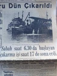 Cumhuriyet Gazetesi - 20 Mart 1958 - Hürriyet Partisi bildirisi Yazan Nadir Nadi Başmakale - Batık Üsküdar vapuru Dün çıkarıldı Fotoğraf - sabah saat 6.30'da başlayan çıkarma işi saat 17 de sona erdi - Üsküdar vapuru askıda yüzdürülüyor fotoğraf - sivil savunma ile alakalı eğitim programı açıklandı - EOKA'cılar Lefkoşa'daki Milli Piyango binasını yaktılar - Hürriyet Partisi ile Cumhuriyetçi Millet Partisi arasındaki temaslar - Osman Bölükbaşı Kırşehir'de - Pertevniyal lisesinin boza günü fotoğraf - Üçüncü Alev yazan Nihal Karamağaralı Yazı Dizisi - Mübarek Ramazan-ı Şerif - Nişantaşı Kız Lisesi öğrencilerinin Çanakkale abidesine yardımları - Irak Ürdün Federasyonu anayasası Dün açıklandı - şerefiye vergisi yazan Burhan Felek - Galatasaray basketbolda modaspora mağlup oldu - günah yolcuları filmi taksim sinemasında - İstanbul Ankara Radyosu Programı - hollywood'da isyan çıktı - İstanbul'da 24 saat tiyatro sinema eczaneler - Amerikan dershanesi Sultanahmet'te - Galatasaray Göteborg maçı