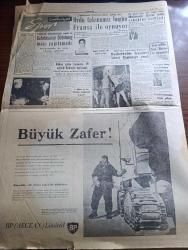 Cumhuriyet Gazetesi - 20 Mart 1958 - Hürriyet Partisi bildirisi Yazan Nadir Nadi Başmakale - Batık Üsküdar vapuru Dün çıkarıldı Fotoğraf - sabah saat 6.30'da başlayan çıkarma işi saat 17 de sona erdi - Üsküdar vapuru askıda yüzdürülüyor fotoğraf - sivil savunma ile alakalı eğitim programı açıklandı - EOKA'cılar Lefkoşa'daki Milli Piyango binasını yaktılar - Hürriyet Partisi ile Cumhuriyetçi Millet Partisi arasındaki temaslar - Osman Bölükbaşı Kırşehir'de - Pertevniyal lisesinin boza günü fotoğraf - Üçüncü Alev yazan Nihal Karamağaralı Yazı Dizisi - Mübarek Ramazan-ı Şerif - Nişantaşı Kız Lisesi öğrencilerinin Çanakkale abidesine yardımları - Irak Ürdün Federasyonu anayasası Dün açıklandı - şerefiye vergisi yazan Burhan Felek - Galatasaray basketbolda modaspora mağlup oldu - günah yolcuları filmi taksim sinemasında - İstanbul Ankara Radyosu Programı - hollywood'da isyan çıktı - İstanbul'da 24 saat tiyatro sinema eczaneler - Amerikan dershanesi Sultanahmet'te - Galatasaray Göteborg maçı