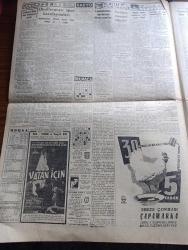 Cumhuriyet Gazetesi - 6 Aralık 1951 - Kahire Ve İskenderiyede Kanlı Nümayişler Yapıldı - Tahtakalede Dün Polislerle Eroinciler Arasında Büyük Arbede Oldu Fotoğraf - Celal Bayar Samsun'da - General Tahsin Yazıcı Dün Kore'den Döndü fotoğraf - Hacı Altıner Amerika'dan Avdet Etti - Afrika'dan Geliyorum yazan Haldun Sel yazı dizisi - Yataklı Vagonlar 75 Yaşında - 2000 Yılın Sevgilisi Yazan Refik Halid Karay Yazı Dizisi - Tarih Kurumunun Tüzüğü Değiştirildi - Demir Perde Gerisinde Bütün Camiler Kapatıldı - belediyede satışlar yazan Burhan Felek - Kanserin Radyo Aktiv Usullerle Tedavisi - Futbolcu Bekir Refeti Dün Almanya'ya Döndü - Okullararası Spor Karşılaşmaları - Gazanfer Bilge Tekrar Mindere Dönüyor - Vatan İçin Filmi  oynayanlar Yıldız Kenter  Cahid Irgat  İpek Taksim ve Pangaltı İnci sinemasında -  Varta Akümülatörü - Hamiyet Yüceses Perihan Sözeri Zehra Bilir plakları Herses Ticaret Evinde - İstanbul belediyesi şehir tiyatroları dram kısmında soygun komedi kısmında Ahretten Selam