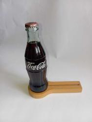 Coca cola şişesi ahşap stantli