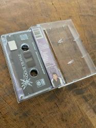 OĞUZ YILMAZ - USTA / BAS BAS PARALARI LEYLA'YA REMİX  - KASET