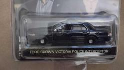 GREENLİGHT HOLYYWOOD SERİSİ FORD CROWN VICTORIA CSI:NY 2010 YILI  ÇOK ÇOK NADİR  SIFIR  HİÇ KULLANILMAMIŞ ORJİNAL KUTUSUNDA 1/64 ÖLÇEK KOLEKSİYON ÜRÜNÜ