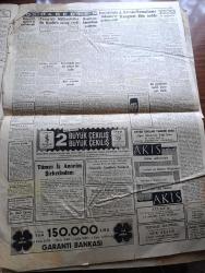 Cumhuriyet Gazetesi - 29 Eylül 1959 - Gülek'in çekilişi yazan Nadir Nadi Başmakale - Kasım Gülek'in istifası geniş tepkiler yarattı - Tokyo büyükelçimiz Süreyya Anderiman eşiyle birlikte elçilikte intihar etti fotoğraf - CHP genel başkanı İsmet İnönü yeni genel sekreter İsmail Rüştü Aksal'ı tebrik ederken fotoğraf - subayların istifaları için gerekli süre artırılıyor - Eisenhower ile Hrutçef neticeleri açıkladılar - 4. Avrupa romatizma kongresi dün açıldı - Rıhtım olayları ve İsmet İnönü - ilk ve ortaokullarla liseler dün açıldı - Ortadirek Yazan Yaşar Kemal Yazı Dizisi - Darwin'in yaptıkları yazan M. Kenan Kan - kızıllara amerikan yardımı - şu gazetecilik yazan Burhan Felek - Cezayirli milliyetçiler De Gaulle'e cevap verdi - lanet tiyatrosunda dün gece doksanbir numaralı kadın oyunu ile ilk temsil verildi - Ruslar aya ilk yolcuyu nasıl ve ne vakit göndereceklerini açıkladılar - İstanbul Ankara Radyosu Programı - serbest güreş milli takımı Tahran'a gitti -  Mustafa Dağıstanlı fotoğraf