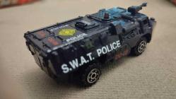PRO ENGİNE STREET MACHİNE SERİSİ S.W.A.T. TRUCK  2008 YILI SIFIR  NADİR  HİÇ KULLANILMAMIŞ ORJİNAL KUTUSUNDA 1/64 ÖLÇEK KOLEKSİYON ÜRÜNÜ