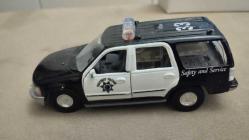 TOYS TOYS 1/38 FORD EXPEDITION HIGHWAY PATROL  ABD OTOYOL DEVRİYESİ SESLİ VE IŞIKLI ÇEK BIRAK PİLİ OLMADIĞI İÇİN DENENEMEDİ KULLANILMIŞ