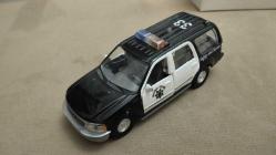 TOYS TOYS 1/38 FORD EXPEDITION HIGHWAY PATROL  ABD OTOYOL DEVRİYESİ SESLİ VE IŞIKLI ÇEK BIRAK PİLİ OLMADIĞI İÇİN DENENEMEDİ KULLANILMIŞ