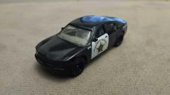 DODGE CHARGER HIGHWAY PATROL POLİCE CAR MATCHBOX  2008 YILI SIFIR    HİÇ KULLANILMAMIŞ 1/64 ÖLÇEK KOLEKSİYON ÜRÜNÜ