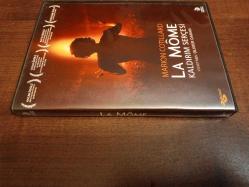 La Mome Kaldırım Serçesi