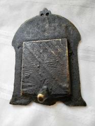 Antika görünümlü bronz ikon