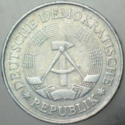 DOĞU ALMANYA 1 MARK 1975 A= DOĞU BERLİN DARBI. DDR ALÜMİNYUM.