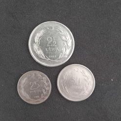 3 ADET 1970'LER 2,5 LİRA - 50 KURUŞ - 25 KURUŞ MADENİ PARA LOTU KONDİSYON YÜKSEK KOLEKSİYONLUK NADİR