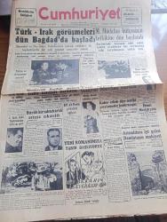 Cumhuriyet Gazetesi - 8 Ocak 1955 - Türk Irak görüşmeleri Dün Bağdat'ta başladı - dost Irak'ın Ordu Bayramı münasebetiyle Ankara elçiliğinde yapılan kabul resminde Genelkurmay başkanımız Iraklı subaylarla fotoğraf - Kapalıçarşı için yapılan kanun tasarısı - Cemil Sait Barlas'ın CHP'den ihracı istendi - dünya güzeli Antigone Sonstanda İstanbul'a geliyor fotoğraf - Adnan Menderes'in bağdat'ı ziyareti Iraklı kızılları korkuttu - İ. Galip Arcan şehir tiyatrosundan istifa mı etti - astımlılara iyi gelen Damlataş mağarasının mahiyeti - Adana'da troleybüs işletilecek - belediye daireleri tek binada toplanacak - İstanbul belediye reisi yazan Burhan Felek - Van'da balık unu fabrikası - Sovyet tarihçisi Tarle Öldü - Sarajevo Bugün Galatasaray ile karşılaşıyor - Galatasaraylı Bülent Eken bugün futbolu bırakıyor - Fenerbahçe kadrosunu dinlendiriyor - İstanbul Ankara Radyosu Programı - Zoraki Diplomat yazan Yakup Kadri Karaosmanoğlu Yazı Dizisi - Sahte Kahraman Lawrence derleyen Samih Sami