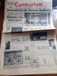 Cumhuriyet Gazetesi - 21 Mart 1955 - Suriye'nin cevabi notasını reddettik - Ordu takımımız Dün hollanda'yı 3-0 yendi fotoğraf - Hollanda Türkiye Ordu maçı öncesinde seremonide takımımız milli marşları dinlerken fotoğraf - İstanbul'a 300 ton fazla şeker veriliyor - Churchill yakında istifa ediyor - Hacı Kurye Yazanlar Nihal Karamağaralı ve Va Nü yazı dizisi - gol değil güvercin yazan Bedri Rahmi Eyüboğlu - masonlar derneği başkanlığına Hulusi Demirelli seçildi - Chopin mükafatını kazananlar - spor fıkraları yazan Semih Türkdoğan - Namzetler Beyoğluspor'u Dün 5-1 yendi - gazetelerde çıkan küçük ilanlar sayesinde yakalanan casuslar - günün resimleri - hidrojen bombası tecrübeleri - İtalyan başvekili Mario Scelba Amerika ve kanada'ya gidiyor - Gazze hadisesi ve Sovyet Rusya - basketbolda Fenerbahçe Beyoğluspor'u mağlup etti - meşhur orkestra şefi Kleiber siyasi müdahaleler yüzünden istifa etti - öğretmen okullarının 107.  Kuruluş yılı münasebetleri fotoğraf - Fransa'nın Ortadoğu politikası