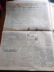 Cumhuriyet Gazetesi - 21 Mart 1955 - Suriye'nin cevabi notasını reddettik - Ordu takımımız Dün hollanda'yı 3-0 yendi fotoğraf - Hollanda Türkiye Ordu maçı öncesinde seremonide takımımız milli marşları dinlerken fotoğraf - İstanbul'a 300 ton fazla şeker veriliyor - Churchill yakında istifa ediyor - Hacı Kurye Yazanlar Nihal Karamağaralı ve Va Nü yazı dizisi - gol değil güvercin yazan Bedri Rahmi Eyüboğlu - masonlar derneği başkanlığına Hulusi Demirelli seçildi - Chopin mükafatını kazananlar - spor fıkraları yazan Semih Türkdoğan - Namzetler Beyoğluspor'u Dün 5-1 yendi - gazetelerde çıkan küçük ilanlar sayesinde yakalanan casuslar - günün resimleri - hidrojen bombası tecrübeleri - İtalyan başvekili Mario Scelba Amerika ve kanada'ya gidiyor - Gazze hadisesi ve Sovyet Rusya - basketbolda Fenerbahçe Beyoğluspor'u mağlup etti - meşhur orkestra şefi Kleiber siyasi müdahaleler yüzünden istifa etti - öğretmen okullarının 107.  Kuruluş yılı münasebetleri fotoğraf - Fransa'nın Ortadoğu politikası