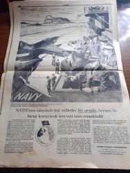 Cumhuriyet Gazetesi - 21 Mart 1955 - Suriye'nin cevabi notasını reddettik - Ordu takımımız Dün hollanda'yı 3-0 yendi fotoğraf - Hollanda Türkiye Ordu maçı öncesinde seremonide takımımız milli marşları dinlerken fotoğraf - İstanbul'a 300 ton fazla şeker veriliyor - Churchill yakında istifa ediyor - Hacı Kurye Yazanlar Nihal Karamağaralı ve Va Nü yazı dizisi - gol değil güvercin yazan Bedri Rahmi Eyüboğlu - masonlar derneği başkanlığına Hulusi Demirelli seçildi - Chopin mükafatını kazananlar - spor fıkraları yazan Semih Türkdoğan - Namzetler Beyoğluspor'u Dün 5-1 yendi - gazetelerde çıkan küçük ilanlar sayesinde yakalanan casuslar - günün resimleri - hidrojen bombası tecrübeleri - İtalyan başvekili Mario Scelba Amerika ve kanada'ya gidiyor - Gazze hadisesi ve Sovyet Rusya - basketbolda Fenerbahçe Beyoğluspor'u mağlup etti - meşhur orkestra şefi Kleiber siyasi müdahaleler yüzünden istifa etti - öğretmen okullarının 107.  Kuruluş yılı münasebetleri fotoğraf - Fransa'nın Ortadoğu politikası