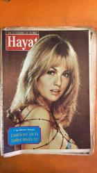 HAYAT HAFTALIK HABER MECMUA, DERGİSİ-   SAYI: 25 SIRA NO: 1715 TARİH: 18 HAZİRAN 1970 MYLENE DEMONGEOT - ÇETİN EMEC - BURCANSON - ALBERT SCHWEITZER - E. RENAN - LORD BYRON - G. B. SHAW - MARK TWAIN - CERVANTES - PLATO - DEMOCRITE - ECHOUCHARD LEBRUN - LACORDAIRE - CONFUCIUS - M. J. CHENIER - WINSTON CHURCHILL - NİKİTA KRUŞÇEV - MARIA CALLAS - ARİSTOTLE ONASSIS - JACQUELINE KENNEDY ONASSIS - CAROLINE KENNEDY - JOHN JOHN KENNEDY TEHLİKELİ MEVSİM YAZ - HEDEF NUH'UN GEMİSİ - DÜŞÜNCELER SÖZLÜĞÜ - GÜZEL ÇOCUK ÇİRKİN ÇOCUK - FIRÇAYLA OYNAMACA BOYAYA BULAMACA - CHURCHILL'İN TABLOLARI - KRUŞÇEV'İN KUYRUĞU - AYRILSAK DA BERABERİZ - İKİNCİ TEHLİKE - CIHAT TAHSiN GÜRSON - FİKRET AKSOY - GÜLTEKİN AĞAOĞLU - ŞEVKET SALİH SOYSAL - AKDEMİR ÇADIRCIOĞLU - OLCAY NEYZİ - ASUMAN EĞRİBOZLU - HATİCE LİGAR - FRANÇOİSE SAGAN - ANDRÉ GİDE - GUY DE MAUPASSANT - ANDRÉ ARMANDİ - MAZHAR ONAD - CEM DİCLE - FİLİZ ALÇIK - MURAT ALÇIK - EMRE ERDOĞMUŞ - HULUSİ YAĞ - AYLIN SARIKAN - AYSEN SA -  EKSİKSİZ TAM TAKIM 48 SAYFA