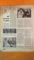 HAYAT HAFTALIK HABER MECMUA, DERGİSİ-   SAYI: 23 SIRA NO: 869 TARİH: 31 MAYIS 1973 YILDIZ KENTER - ŞÜKRAN GÜNGÖR - JOHN KENNEDY - AHMET SARPER - MÜŞFİK KENTER - VERDA ERMAN - HANS VON DREYHAUSEN - JEAN SHRIMPTON - HAZEL - JUDY - CERINA - YASEMİN ESER - MUSTAFA KEMAL PAŞA - DAMAT FERİT PAŞA - SULTAN VAHDETTİN - ALİ FUAT PAŞA - SALAHATTİN BEY - KAZIM KARABEKİR PAŞA - CEMAL PAŞA - CEVAT PAŞA - FEVZİ PAŞA - ALİ KEMAL HAYATTAN YAPRAKLAR AMERİKA’DA - KENNEDY KÜLTÜR MERKEZİ’NDE - CUMHURİYETİN 50. YILDÖNÜMÜ ÖZEL İLÂVESİ: ERZURUM KONGRESİ - DOĞAN SİGORTA İLÂVESİ - TÜRBAN MODASI - YAZA HAZIRLIK - RÜYA GİBİ KIYAFET - GÖZLER KAMAŞTI - MUSTAFA KEMAL’İN SAMSUN’DAN ERZURUM’A GEÇİŞİ - MİLLİ MÜCADELE’YE HAZIRLIK - MUSTAFA KEMAL’İ KORUYANLAR - VERDA ERMAN’IN AMERİKA KONSERİ -  EKSİKSİZ TAM TAKIM 48 SAYFA