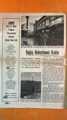 HAYAT HAFTALIK HABER MECMUA, DERGİSİ-   ORTA SAYFA POSTER: MAVNALAR TABLOSU - SAYI: 52 SIRA NO: 794 TARİH: 23 ARALIK 1971 ZEKİ MÜREN - HÜLYA KOÇYİĞİT - FATMA GİRİK - GÜLŞAH KOÇYİĞİT - BERKER İNANOĞLU - SELİM - NEVZAT OKÇUGİL - PATRICIA NIXON - RICHARD NIXON - NESİBE BATIYOK - SEDAT DİZİCİ - KORAY GÜNEY YAY BURCUNUN 3 YILDIZI - ZEKİ MÜREN’E KARPUZLU DOĞUM GÜNÜ SÜRPRİZİ - DOĞUM GÜNÜNÜ BİRLİKTE KUTLAYAN SANATÇILAR - NİXON’LARIN BEYAZ SARAY GÜNLÜĞÜ - PATRICIA NIXON’UN HAYATI - YILIN EN GÜZEL FOTOĞRAFI YARIŞMASI - NESİBE BATIYOK’UN BAĞIŞLARI - MALTEPE’DE CAMİ VE DİSPANSER - FERHATPAŞA ÇİFTLİĞİ BAĞIŞI - KOLERA SONRASI SAĞMALCILAR VE ESENLER’DE HAYIR HİZMETLERİ - İCLAL AR - AYŞE SARIALP - LEYLA NİSLİ - EDİBE KIRDAR - MÜCAP OFLUOĞLU - ŞİRİN DEVRİM - NİLÜFER SARPER - HANDAN ÖNİŞ - TÜRKAN ECZACIBAŞI - BELMA HAMAMCIOĞLU - ASUDE ZEYBEKOĞLU - FERİHA MİREL - SUAT AYSAN - BULUT - BERNA TOKAR - GÜLSEN ERAT - ATİYE DEMİRCİ - AYŞE BEYAZIT - BELMA VEZİROĞLU - ADLA CERRAHOĞL -  EKSİKSİZ TAM TAKIM 48 SAYFA