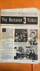 HAYAT HAFTALIK HABER MECMUA, DERGİSİ-   ORTA SAYFA POSTER: MAVNALAR TABLOSU - SAYI: 52 SIRA NO: 794 TARİH: 23 ARALIK 1971 ZEKİ MÜREN - HÜLYA KOÇYİĞİT - FATMA GİRİK - GÜLŞAH KOÇYİĞİT - BERKER İNANOĞLU - SELİM - NEVZAT OKÇUGİL - PATRICIA NIXON - RICHARD NIXON - NESİBE BATIYOK - SEDAT DİZİCİ - KORAY GÜNEY YAY BURCUNUN 3 YILDIZI - ZEKİ MÜREN’E KARPUZLU DOĞUM GÜNÜ SÜRPRİZİ - DOĞUM GÜNÜNÜ BİRLİKTE KUTLAYAN SANATÇILAR - NİXON’LARIN BEYAZ SARAY GÜNLÜĞÜ - PATRICIA NIXON’UN HAYATI - YILIN EN GÜZEL FOTOĞRAFI YARIŞMASI - NESİBE BATIYOK’UN BAĞIŞLARI - MALTEPE’DE CAMİ VE DİSPANSER - FERHATPAŞA ÇİFTLİĞİ BAĞIŞI - KOLERA SONRASI SAĞMALCILAR VE ESENLER’DE HAYIR HİZMETLERİ - İCLAL AR - AYŞE SARIALP - LEYLA NİSLİ - EDİBE KIRDAR - MÜCAP OFLUOĞLU - ŞİRİN DEVRİM - NİLÜFER SARPER - HANDAN ÖNİŞ - TÜRKAN ECZACIBAŞI - BELMA HAMAMCIOĞLU - ASUDE ZEYBEKOĞLU - FERİHA MİREL - SUAT AYSAN - BULUT - BERNA TOKAR - GÜLSEN ERAT - ATİYE DEMİRCİ - AYŞE BEYAZIT - BELMA VEZİROĞLU - ADLA CERRAHOĞL -  EKSİKSİZ TAM TAKIM 48 SAYFA