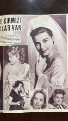 YELPAZE RESİMLİ SALON MECMUASI DERGİSİ - SAYI : 32 - 21 EYLÜL 1960 -SALIH DIZER - AKILE ARTUN - MELÂHAT PARS - ESMA ENGIN - RIZA RIT - MUALLA GÖKÇAY - ORHAN ŞENER - REFIK AHMET SEVENGIL - NURETTIN ÇAMLIDAĞ - MES'UT CEMIL TEL - SAYRA PIKAN - SADI HOSSES - GÜLIZAR ERSEL - CÜNEYD ORHON - HAYAT ORHON - TÜRKÂN DIZER - TÜLÜN KORMAN - AHMET ÇAĞAN - ARIF SAMI TOKER - NUSRET ERSÖZ - FAHRI KOPUZ - SADETTIN KAYNAK - HACI ARIF BEY - HACI FAIK BEY - YORGO BACANOZ - ALEKO BACONOZ - SUSAN HAYWARD - LUCILLE BALL - RITA HAYWORTH - GREER GARSON - ELAINE STEWART - RHONDA FLEMING - MAUREEN O'HARA - DONNA REED - ALEX SMITH - TELDEN TELE - SEVGIMI KIMSELER BILMEDI - MUSIKIMIZ - BILIYOR MUSUNUZ - BIZE KALIRSA - BU HAFTANIN ŞARKISI - GEÇMIŞ ZAMAN OLUR KI - SAN'ATKAR ADRESLERI - BIR SAC - E KIRMIZI ILAR VAR - SEVGIMI KIMSELER BILMEDI HİKAYESİ, YAZAN : SAYRA PIKAN NUSRET ERSÖZ HİKAYESİ, YAZAN : NUSRET ERSÖZ   - 28 SAYFA