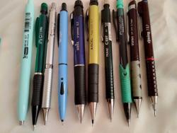 FABER CASTEL-ROTRİNG-OSAKA-MİKRO -LOGON-PENAC-ADEL-UMİX- COİN-FİXPOİNT 0.7MM VERSATİL KALEM 10 ADET +120 Lİ 12 KUTU UÇ+20 ADET BÜYÜK  SİLGİ TOPLAM 42 PARÇA