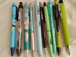 FABER CASTEL-ROTRİNG-MİKRO -LOGON-PENAC-ADEL-UMİX- COİN-FİXPOİNT 0.7MM VERSATİL KALEM 10 ADET +120 Lİ 12 KUTU UÇ+20 ADET BÜYÜK  SİLGİ TOPLAM 42 PARÇA