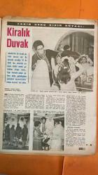 HAYAT HAFTALIK HABER MECMUA, SIRA NO: 699 SAYI: 9 TARİH: 26 ŞUBAT 1970 SÜREYYA - BARBARA ZOELLNER - DR. BARNARD - TWIGGY - FAİK ÜSTÜNİDMAN - ŞEVKİ EGE - SELAHATTİN REFİK - CENGİZ YARBAĞ - KUTLU ERTUNA - S. GÜVENIRGİL - T. ORAL KİRALIK DUVAK - ÖLÜNCEYE KADAR BERABERİZ - DÜŞÜNCELER SÖZLÜĞÜ - AH GÜZELLİK VAH GÜZELLİK - ELLİ YIL ÖNCEKİ İSTANBUL’DAN SEVGİLERLE - FAKİR GENÇ KIZIN RÜYASI - ALEKSANDR DUBÇEK - İBRAHİM ŞEVKİ ATASAGUN - BAYAN DUBÇEK - İHSAN DOĞRAMACI - MÜBECCEL ULUG - SAHAP KOCATOPÇU - MARIT WOLSKA - BENGÜL HASPUTÇU - NAZAN KORAL - KINA KARACA - TAKYOR PAPAZYAN - NÜKHET İZGÜR - NADİR YAZICIOĞLU - MÜGE ATABEK - ELİF KARECA - EFİMİA KARADAYI - CLEMENT MALCON - SUNA KORAT - VERDA ERMAN - GÜLSEREN SADAK - LERZAN ÖKE - GÜLRİZ SURURİ - ENGİN CEZZAR - SELAHATTİN BAYEZİT - AYŞE BAYEZİTOĞLU - OYA BAŞAK - NERVA ŞİRVAN - CENAP PEKİŞ - ŞERİF EGELİ - RASİM ADALI - GÖNÜL AKIN - FİLİZ AKIN - TÜRKER İNANOĞLU - İLKER İNANOĞLU - NECDET TOSUN - FUNDA - ZEKİ SİRMİT - Y -  EKSİKSİZ TAM TAKIM 48 SAYFA