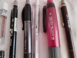 EDDİNG-PENAC -ROTRİNG-FABER CASTELL -ADEL-0.5MM VERSATİL KALEM UÇLU KURŞUN KALEM 5 ADET +10 KUTU UÇ+20 ADET BÜYÜK  SİLGİ TOPLAM 35 PARÇA