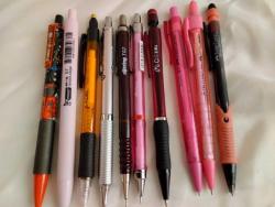 FABER CASTEL-ROTRİNG-MİKRO -COİN-ADEL--FİXPOİNT 0.7MM VERSATİL KALEM 10 ADET +120 Lİ 12 KUTU UÇ+20 ADET BÜYÜK  SİLGİ TOPLAM 42 PARÇA