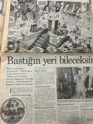 STAR BOX GAZETESİ DOĞUM GÜNÜ HEDİYESİ -26 MAYIS 2002 -İbrahim Betil-Senem Betil-Atilla Kıyat-Özgür Kıyat-Deniz Güçer Erdem-Ecevit-Durgut Zileli-Cemil Çiçek-Mustafa Bulun-Orhan Borçak-Erkin Koray-Vural Şerifoğlu-Ahmet Tunagür-Özkan Demir-Zafer Turgut-Kadir Kılıçparlar  Bankacının kızı pastacı Amiralın oğlu türkücü-551’inci Milletvekili-Başbakanlık cimri çıktı-Rakı uzmanı-Ecevit’in doktoru yönünü şaşırıyor-Şatoda ithal ağaçlar dökülüyor yapraklar-İzinsiz gösteri mi var-Kral pavyona düştü-Sessiz kayınpeder-Güzel Türkçemiz-Gelin Kebabı-Bastığın yeri bileceksin-Baba sakın brockman-Erkin Koray’ın Diskografisi-Dünyayı gözetleyen uçak-Kedi sözlüğü-Bu resmen bir devrim