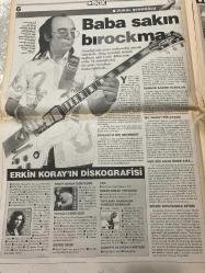 STAR BOX GAZETESİ DOĞUM GÜNÜ HEDİYESİ -26 MAYIS 2002 -İbrahim Betil-Senem Betil-Atilla Kıyat-Özgür Kıyat-Deniz Güçer Erdem-Ecevit-Durgut Zileli-Cemil Çiçek-Mustafa Bulun-Orhan Borçak-Erkin Koray-Vural Şerifoğlu-Ahmet Tunagür-Özkan Demir-Zafer Turgut-Kadir Kılıçparlar  Bankacının kızı pastacı Amiralın oğlu türkücü-551’inci Milletvekili-Başbakanlık cimri çıktı-Rakı uzmanı-Ecevit’in doktoru yönünü şaşırıyor-Şatoda ithal ağaçlar dökülüyor yapraklar-İzinsiz gösteri mi var-Kral pavyona düştü-Sessiz kayınpeder-Güzel Türkçemiz-Gelin Kebabı-Bastığın yeri bileceksin-Baba sakın brockman-Erkin Koray’ın Diskografisi-Dünyayı gözetleyen uçak-Kedi sözlüğü-Bu resmen bir devrim