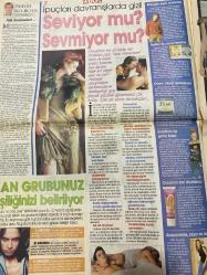 STAR BOX GAZETESİ DOĞUM GÜNÜ HEDİYESİ -8 ARALIK 2004 -Yıldız Tilbe-Esra Ceyhan-Hülya Avşar-Oktay Kaynarca-Birol Ünel-Halil Ergün-Ali Özgentürk-İpek Tuzcuoğlu-Ece Uslu-Özgü Namal-Dilek Serbest-Okan Yalabık-Nihat İleri-Orhan Oğuz-Tan Sağtürk-Burcu Güneş-Tuluyhan Uğurlu-Şener Şen-Meltem Cumbul-Ozan Güven-Cem Yılmaz-Özlem Tekin-Ahmet Uğurlu-Erdal Tosun-Fatma Toptaş-Arzum Onan-Bennu Gerede-Ozan Güzel-Eren Abdullahoğlu-Erol Evgin-Emel Sayın-Beyazıt Öztürk-Mehmet Ali Alabora-Cansu-Sabriye Ergin-Emine Beder-Gülşin Onay-Kudret Güvenç-Ömer Uluç-Lütfi Kırdar-Hasan Mutlu-Hakan Tekin-Namık Ekin-Demet Akalın-Ali Yahya-Demet Akbağ  Yıldız’ın isyanı-Kalbin zamanı-Büyü’nün büyüsü-Müslüman ülkesinde salyangoz satıyoruz-Vefakar Burcu-Tuluyhan büyüledi-Mucizeler Komedyası görücüye çıktı-Gözü sinemada-Penttele modası-Bacakları saran örümcek ağı-Kürkün muhteşem dönüşü-Lezzetli sofralar-Domates soslu çorba-Brüksel lahanalı mantar-Ali Paşa Pilavı-Modern Dans yeni sezonda-Ömer Uluç’un son dönem çalışmaları-