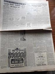 Cumhuriyet Gazetesi - 13 Ocak 1955 - altın mikyası Cumhuriyet Başmakale - Türkiye ile Irak arasında anlaşma - Bağdat'ta dün gece neşredilen tebliğ - başvekil Adnan Menderes ve beraberindekiler Kral birinci Faysal'ın kabrine çelenk koyarken fotoğraf - Adnan Menderes'in Irak parlamentosunda Nutku - Turgut Bayar dün gazetecilerle konuşurken fotoğraf - Migros ne zaman çalışmaya başlayacak - güreşte temsili takıma seçilmiş bulunan emektar Celal Atik çalışmalar esnasında fotoğraf - Türkiye'de muazzam bir yeraltı hava üssü kurulacak - İstanbul erkek Lisesi 71 yaşında - Uludağ'ın Milli Park haline getirilmesine dair tasarı - Marilyn Monroe giyiniyor fotoğraf - kazın ayağı öyle değil yazan Burhan Felek - Roma tatili filmi başrolde Audrey Hepburn Gregory Peck Kadıköy Süreyya sinemasında - Galatasaray dün Beyoğluspor'u 3 1 mağlup etti - Galatasaray'ın ilk ecnebi antrenörü Hanter Galatasaray'ın 50. yıldönümüne çağırılacak - Zoraki Diplomat yazan Yakup Kadri Karaosmanoğlu Yazı Dizisi - tiyatro