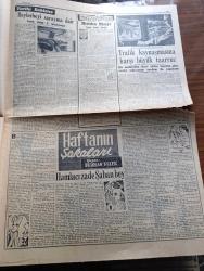 Cumhuriyet Gazetesi - 29 Ocak 1956 - aydınlık isteriz yazan Nadir Nadi Başmakale - personel kanununun son şekli açıklandı - Celal Bayar'ın dünkü tetkikleri fotoğraf - 12 buçuk milyon dolar serbest bırakıldı - Makbule Atadan'ın mirası - Kıbrıs'ta tedhişçilik yapanlar tevkif edilirken fotoğraf - Eisenhower'in özel müşaviri Clarence B. Randall dün Ankara'ya hareket etti - Eisenhower Rusya'nın 20 yıllık dostluk anlaşması teklifinin kabul edilmeyeceğini açıkladı - ithal edilen ilaçlar - murakabe yazan Hasan Ali Yücel - Rus Yugoslav atom işbirliği - Konya Hürriyet Partisi teşkilatı kuruldu - 1955-1956 Yunus Nadi mükafatı en güzel fikir yazısı - Ankara İstanbul Radyosu Programı - Beylerbeyi sarayına dair yazan Haluk Yusuf Şehsuvaroğlu - haftanın şakaları yazan Burhan Felek - Fenerbahçe dün Ankara'da Havagücünü 3-0 yendi fotoğraf - VII. Kış olimpiyatları - Beşiktaş Adalet maçı - spor sarayında dün bir yangın başlangıcı oldu - Galatasaray İzmir'de Karşıyaka'yı 8 2 yendi - olimpiyatların açılışı