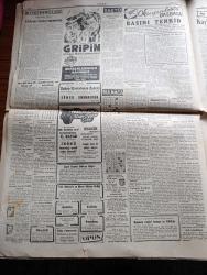 Cumhuriyet Gazetesi - 5 nisan 1955 - Türk ve Lübnan Devlet reisleri bugün trenle İstanbul'a geliyorlar - misafir devlet reisi Camille Chamoun'un cumhuriyet'e demeci - Churchill tatile başlıyor - misafir Lübnan Devlet Reisi Camille Chamoun Cumhurreisimiz Celal Bayar  ve başvekilimiz Adnan Menderes'e verdiği nişanları eliyle takarken fotoğraf - Lübnan'da Türkiye aleyhinde dünkü komünist nümayişi - genç milli takım Roma'ya vasıl oldu fotoğraf - Pakistan Türk Irak Paktı'na davet edildi - Atina radyosunun Kıbrıs'ta İsyan çıkarmaya çalıştığı belirtiliyor - Dumlupınar şehitleri törenlerle anıldı fotoğraf - Hacı Kurye Yazanlar Nihal Karamağaralı ve Va Nü yazı dizisi - İzmit'te yeni cezaevi açılırken yazan Profesör Doktor Nurullah Kunter - hisarın ve tarihi eserlerin restorasyonu - bir hesap yazan Burhan Felek - haftanın olayı Akdeniz futbol turnuvası - basketbol liginde son puan durumu - futbol Federasyonu Başkanı Hasan Polat'ın basın toplantısı - kaybolan diplomatlar yazı dizisi