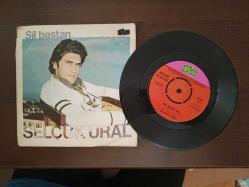 Sil Baştan Bir Şarkı Çal Selçuk Ural