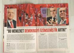 YENİ AKTÜEL HAFTALIK HABER DERGİSİ - SAYI 107 - 26 TEMMUZ / 1 AĞUSTOS 2007 EVLİYİM AMA BEKÂRIM: NAYLON NİKÂHLA BEKÂR HAYATI - İLK FEMİNİST AŞİRET: ŞANLIURFA’DAN BERDEL VE BAŞLIĞA SAVAŞ - HEM MÜSLÜMAN HEM HIRİSTİYAN OLMAK MÜMKÜN MÜ? - SİYASETTE SİLAHSIZLANMA DÖNEMİ: 22 TEMMUZ’UN TERCÜMESİ - CUMHURİYET MİTİNGLERİNİN GENERALLERİNDEN SEÇİM YORUMU - TÜRKİYE’NİN İLK FUTBOL KÖYÜ GEVAS’TA - IMF’NİN KADERİ KİMİN ELİNDE? - GÜNEŞKENTLERE GÖLGE ETMEYİN: ENERJİDE MİMARİ ÇÖZÜMLER - HİMALAYALAR’DA 15 GÜN: KATMANDU’DAN ZİRVEYE - PAKİSTAN’DA İÇ SAVAŞ TEHLİKESİ - DÜNYADA DOKUNULMAMIŞ NE KALDI? - KENDİNİZİ ÖZGÜRLEŞTİRMEK İÇİN AFFEDİN - ŞENAY AKAY ÇARMIHTA: “ALLAH BİRDİR” - OTEL ARŞİVİNDEN ÇIKAN KARELER: BEAU-RIVAGE PALACE - HÜZÜNLÜ, “DUMAN”LI ŞARKILAR: REMBETİKA YENİDEN - ŞENAY AKAY - PELİN KARAMEHMETOĞLU - ÇETİN GÖKSU - AYÇA ŞEN - DOĞAN CÜCELOĞLU - ERDOĞAN ÇINAR - CUMHUR EVCİL - SELİN DAMAR - BURCU ARMAN - MEHMET ALİ KILIÇBAY - KEMAL SAYAR - NIHAL BENGİSU KARACA - SELAHATTİN YUSUF - AYŞE KORA - 98 SAYFA