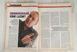 YENİ AKTÜEL HAFTALIK HABER DERGİSİ - SAYI 3 - 31 ARALIK 2003 / 8 OCAK 2004 2003 YILLIĞI: 146 SAYFA FOTOĞRAFLARLA YILIN ÖZETİ - 2004 KEHANETLERİ: TSUNAMİ, SAVAŞ, EVLİLİKLER, ŞAMPİYONLUKLAR - 300 YILLIK TIP KİTABI ÇÖPTEN ÇIKTI: AKDİKEN KÖKÜ İKTİDARSIZLIĞA ÇARE - “ERTESİ GÜN” HAPI TÜRKİYE’DE - ESTETİK DOSYASI: BURUN VE KULAK AMELİYATLARINDA DOKTOR SEÇİMİ - TERMAL AKUPUNKTUR ÇILGINLIĞI: SABAH 06:00’DA SIRA VAR - AJDAR: “BEN ERKEK SHAKIRA’YIM” - MÜJDAT GEZEN KİTAP KRIZİ: ERDAL ÖZ’E KIRGIN - BİR İSTANBUL MASALI’NIN PRENSLERİ: MEHMET ASLANTUĞ & OZAN GÜVEN - GÜLBEN ERGEN, SERAY SEVER, DENİZ SEKİ EVLENECEK - POPSTAR VE SERSERİ: GAMZE ÖZÇELİK EKRANI PARSELLEDİ - EROL EVGİN “İBADETİM”LE GERİ DÖNDÜ - FERİDUN DÜZAĞAÇ’TAN DÖRDÜNCÜ ALBÜM - TARANTINO’DAN “KILL BILL”: KAN GÖVDEYİ GÖTÜRÜYOR - HARRY CONNICK JR. VE MYSLOVITZ AVRUPA LİSTELERİNDE - MEHMET ASLANTUĞ - OZAN GÜVEN - MÜJDAT GEZEN - ERDAL ÖZ - AJDAR - GÜLBEN ERGEN - SERAY SEVER - DENİZ SEKİ - GAMZE ÖZÇELİK - EROL EVGİN - FERİDUN DÜZAĞAÇ  98 SAYFA