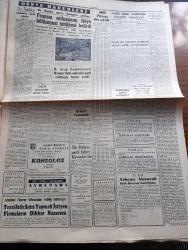 Cumhuriyet Gazetesi - 8 Aralık 1960 - Milli Birlik Komitesi Kurucu Meclis Yasasını Kabul Etti - Devlet Teşekküllerinin Bünyeleri Düzeltilecek - Milli Birlik Komitesi üyeleri Dün Büyük Millet Meclisine gelirlerken fotoğraf - Yüksek Adalet Divanı Başkanı Salim Başol Ve Arkadaşları Tiyatroya Gittiler - Yeşilhisar ile Geyikli Dosyaları Divan'a verildi - SEKA İşletmesi Genel Müdürü Enver Atafırat Ve Arkadaşları Dünkü Duruşmalarında fotoğraf - Teknik Üniversite'de affedilen öğretim üyeleri -  Adnan Menderes'i Karşılamak İçin SEKA'da Yapılan Yolsuzluk - 191 Düşük'ün Gayrimeşru Servetleri 75,827,404 Lira - 10. Köy Yazan Fakir Baykurt Yazı Dizisi -1860 Yılında İstanbul Yazan Haluk Yusuf Şehsuvaroğlu - Fransız Ordusunun İkiye Bölünmesi Tehlikesi Belirdi - Vatan cephesi yazan Burhan Felek  - Tunus Spor Festivaline Genç Takımımız  Katılacak -  Galatasaray Dün Gidemedi Bugün Hareket Ediyor - Sporda Eksiğimiz Doktor yazan Erdoğan Arıpınar - Totoda 13 maçı bilen 170 bin lira alacak  - Arçelik - Nivea