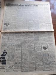 Cumhuriyet Gazetesi - 9 Aralık 1960 - Gençlik Teşekkülleri kurucu mecliste temsil edilmeyecek - İçişleri Bakanı Muharrem İhsan Kızıloğlu tanık mevkiinde ifade verirken fotoğraf - Topkapı hadiseleri davasında İçişleri Bakanı dinlenildi - Cemal Gürselin hastalığı tamamen geçti - Rektör Sıddık Sami Dün vilayetten çıkarken - milli birlik komitesi üyesi Kamil Karavelioğlu dünkü basın toplantısı sırasında fotoğraf - şeyhler ve ağlar iskana tabi oldukları yerde yargılanacaklar - Yassıada İntibaları sarı zarf nerede yazan Yaşar Kemal - Yüksek Adalet Divanı Başkanı Salim Başol'a Kendi resmi hediye edildi fotoğraf - savcı Adnan Menderes'e küfürden  başka şey bilmeyen utanmaz adam dedi - 10. Köy yazan Fakir Baykurt yazı dizisi - Rusların aya insan gönderme teşebbüsü facia ile neticelendi - Ay Üçüncü Dünya Harbine yol açıyordu --Bridget Bardot sinemadan çekiliyorum dedi fotoğraf - İstanbul Ankara Radyosu Programı - Galatasaray İzmir'e - güreşçi Nurettin Zafer Rumenleri çalıştıracak - Fenerbahçe